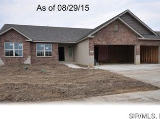 1913 Crimson Oak Dr, Maryville, IL 62062