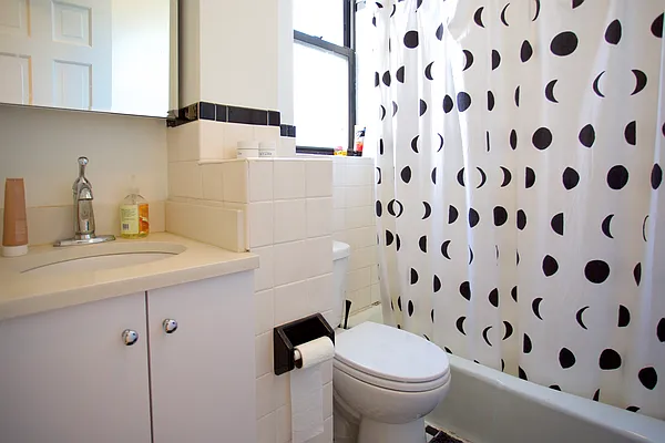 Rented by Bond New York | media 20