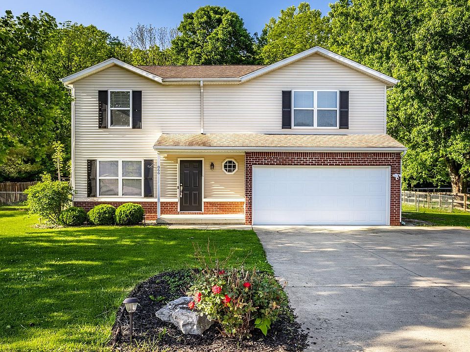 1st image of 866 E Meadowlands Dr