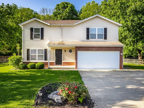 866 E Meadowlands Dr, Ellettsville, IN 47429