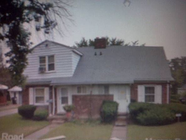 2nd image of 19521 Moross Rd