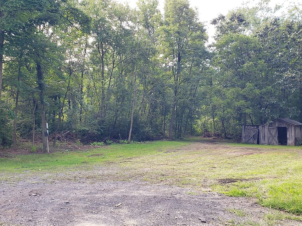 2nd image of 2 Gill Rd