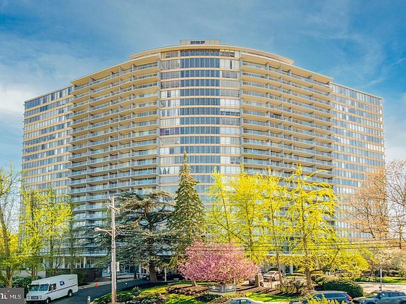 2nd image of 3900 Ford Rd APT 14K