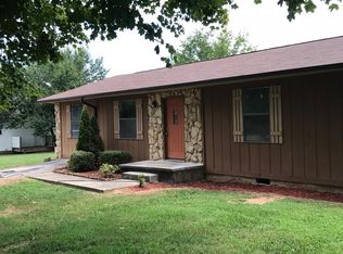 2822 Igou Ferry Rd, Soddy Daisy, TN 37379