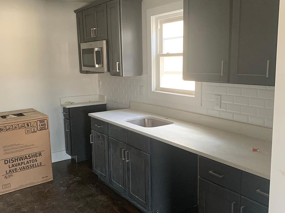 1st image of 44 N Jefferson St Floor 2
