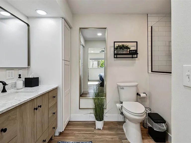 9032 Mission Oaks Blvd #F — Photo 18