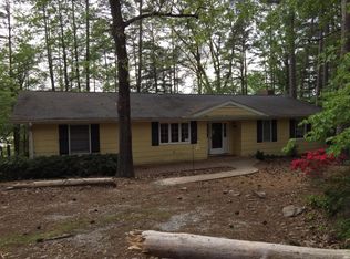 85 Robin Hood Ln, Hartwell, GA 30643