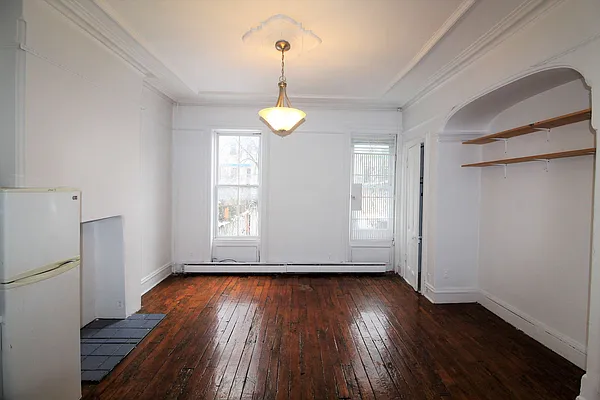 Rented by Compass | media 7