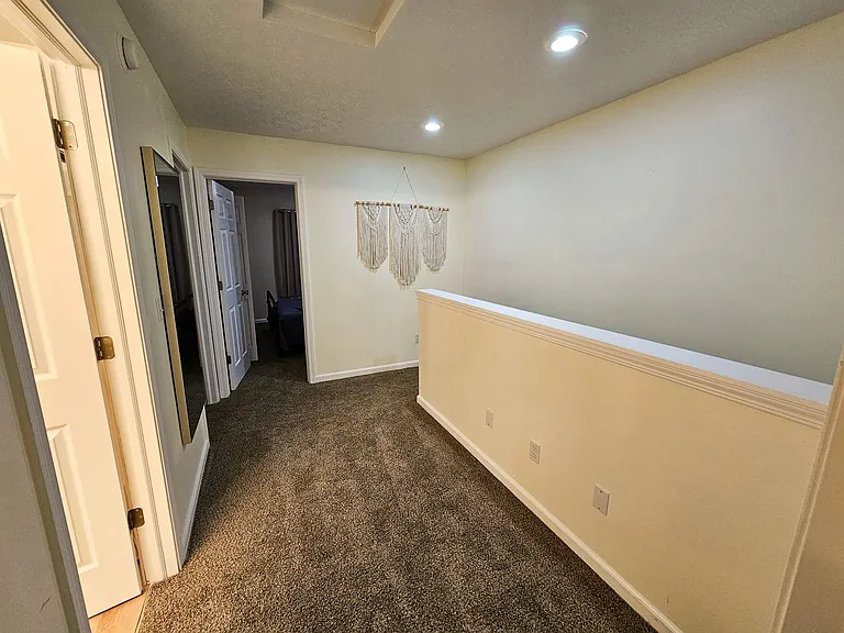 1496 N Kinser Pike — Photo 17