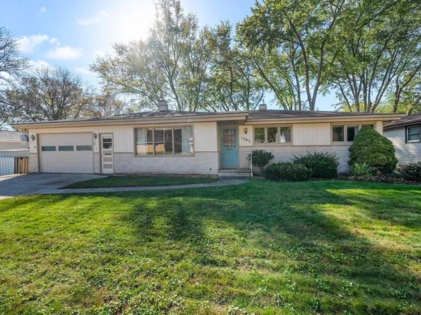 1393 Russell St, Green Bay, WI 54304