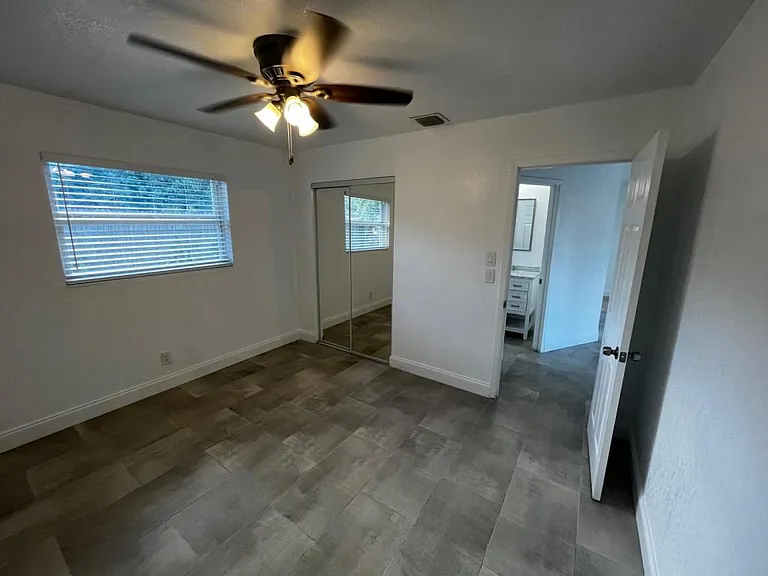 3914 Hernden Dr — Photo 13