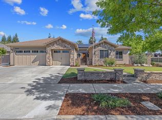 4020 W Lark, Visalia, CA 93291