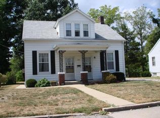 1105 Bristow St APT B, Belleville, IL 62221