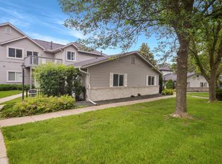 3137 Manitou Dr #17, White Bear Lake, MN 55110