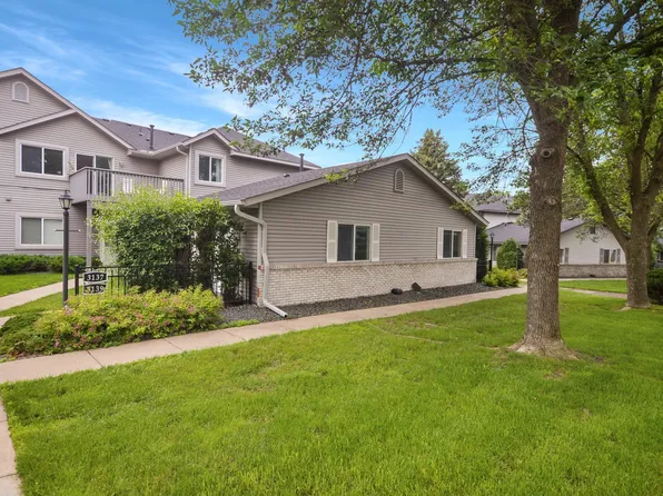 3137 Manitou Dr #17, White Bear Lake, MN 55110