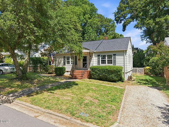 3rd image of 2812 Fowler Ave