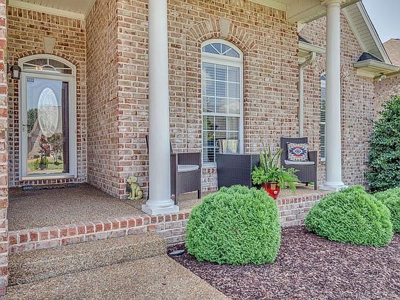 2nd image of 4006 Sleepyhollow Way