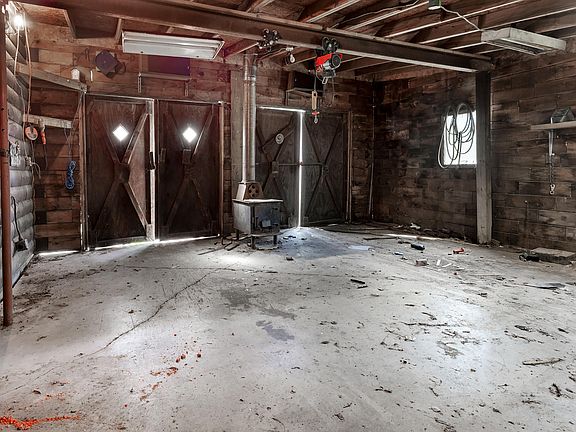 24th image of this home