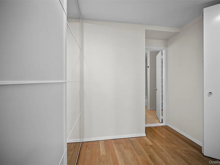 520 Ashford Ave #5 — Photo 29