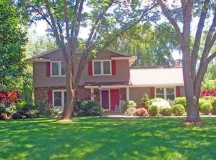 8820 S 36th St, Franklin, WI 53132