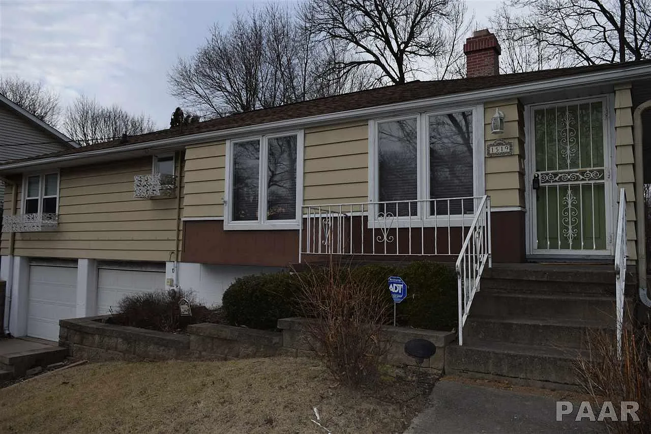 1519 E Marietta Ave photo 1