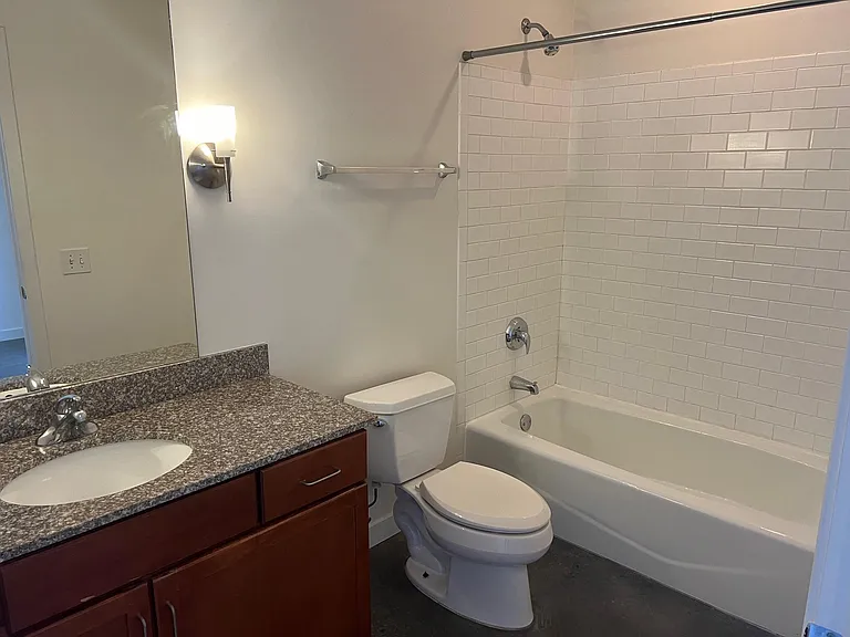 620 Glen Iris Dr NE #425 — Photo 11