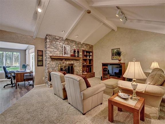 5th image of 15303 Shady Ln