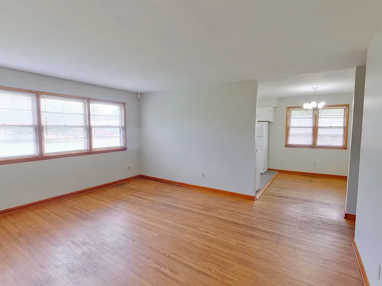 3456 S Everett St — Photo 2