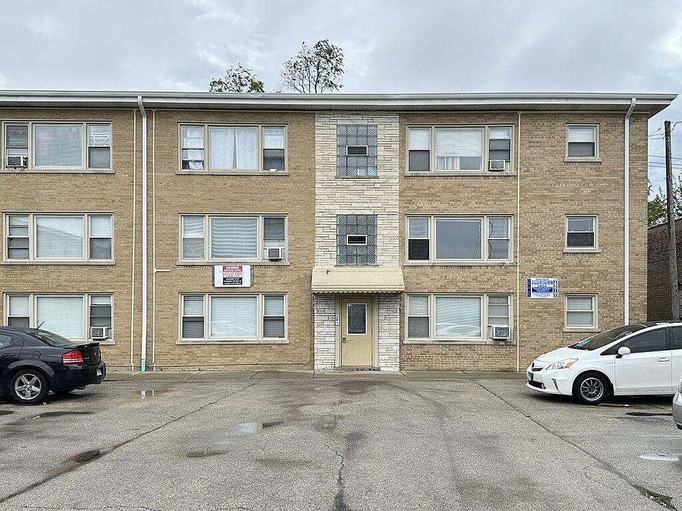 1st image of 7632.5 N Milwaukee Ave #3B