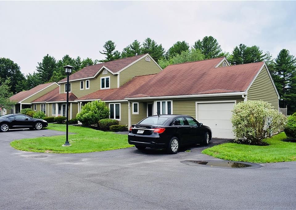 1st image of 4 Willowood Lane #4