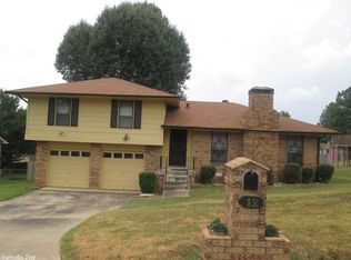 12 Forestview Pl, Little Rock, AR 72204