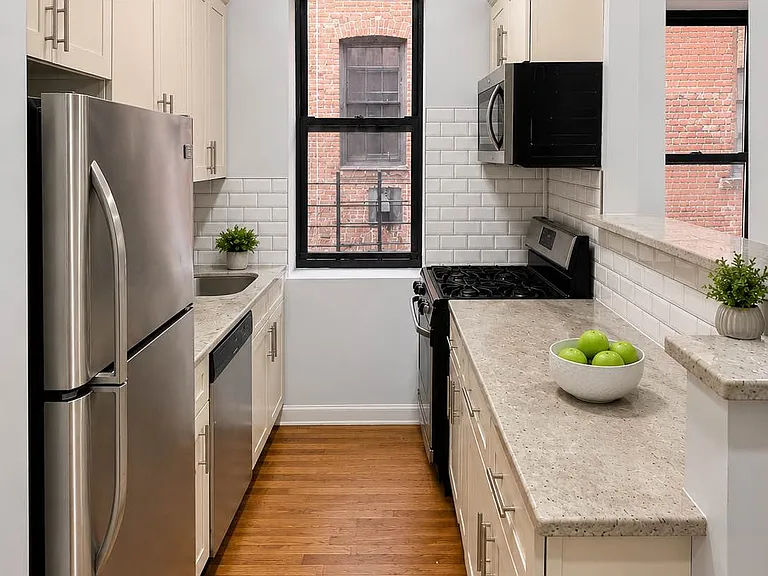 3450 Broadway #3D — Photo 4