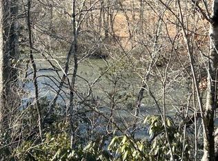 10 Sweetwater Bend Loop, Hayesville, NC 28904