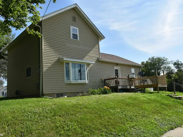 702 12th Ave, Eldora, IA 50627