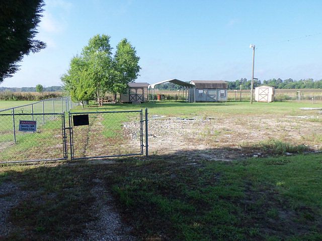 2nd image of 4891 Ledbetter Rd