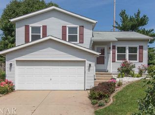 206 Carriage Hills Rd, Normal, IL 61761