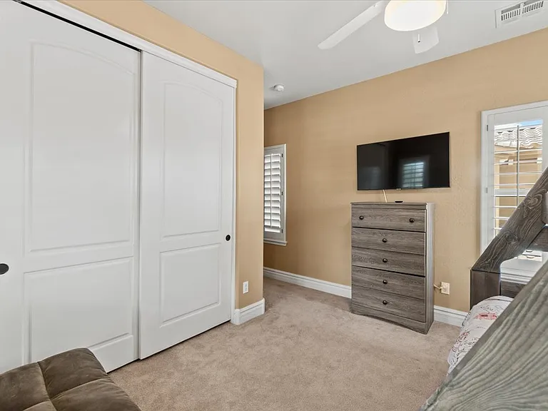 4053 E Thunderheart Ct — Photo 44