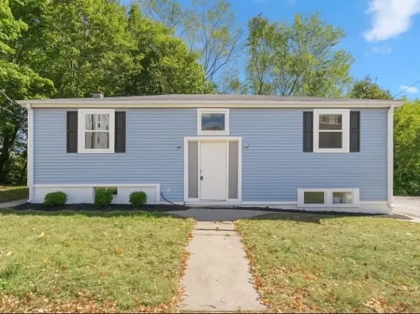 80 Summit St, Woonsocket, RI 02895