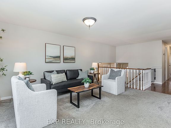 3rd image of 12 Craig Cres