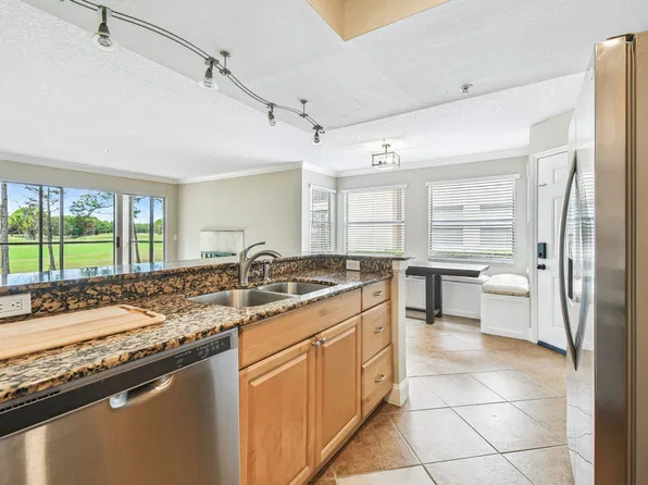 2400 Feather Sound Dr, Clearwater, FL