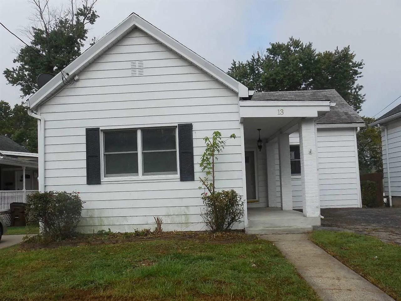 13 Franklin Ave photo 1