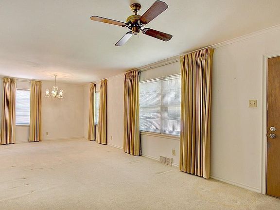2nd image of 4606 Rockaway Dr