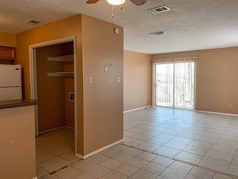 703 Ruth Ct #B — Photo 6