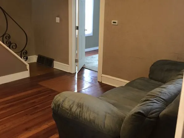 3025 Market St, Jenkins Township, PA 18640