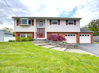 73 Braeton Way, Freehold, NJ 07728