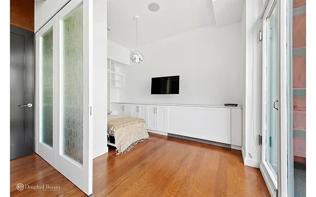 Rented by Douglas Elliman | media 44