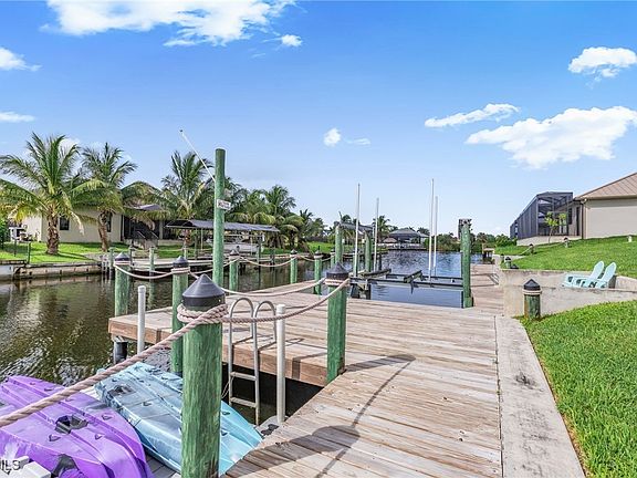 2nd image of 2710 Surfside Blvd