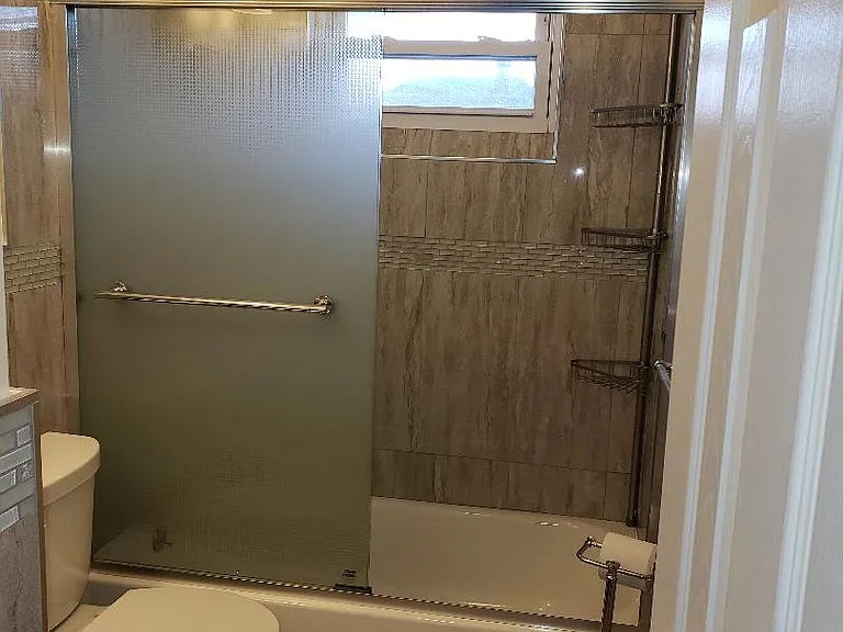 391 Cromwell Ave #2 — Photo 3