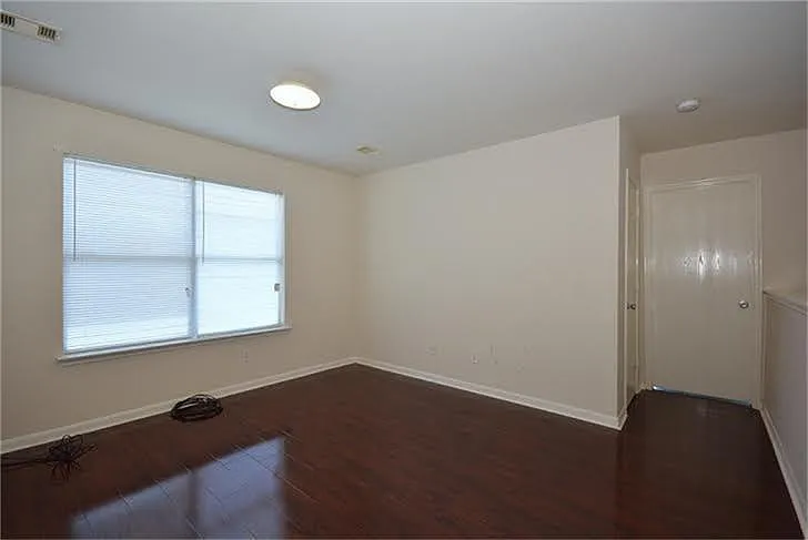 8106 Arrington Forest Ln — Photo 12