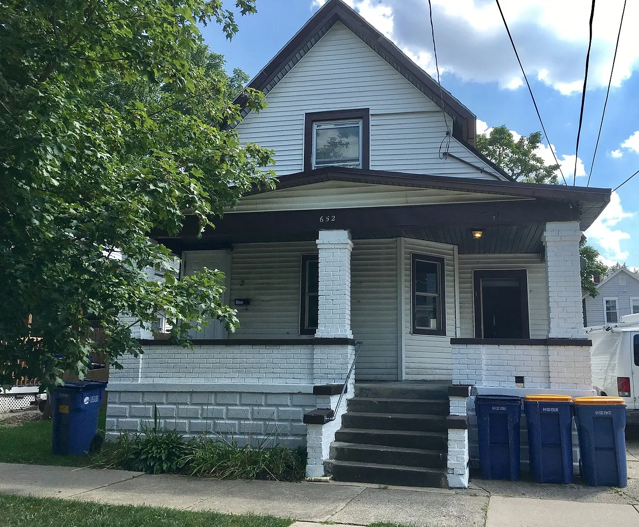 652 Chatham NW — Photo 1